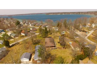 Property photo 1 - REAL ESTATE AUCTION IN STEUBEN COUNTY, INDIANA